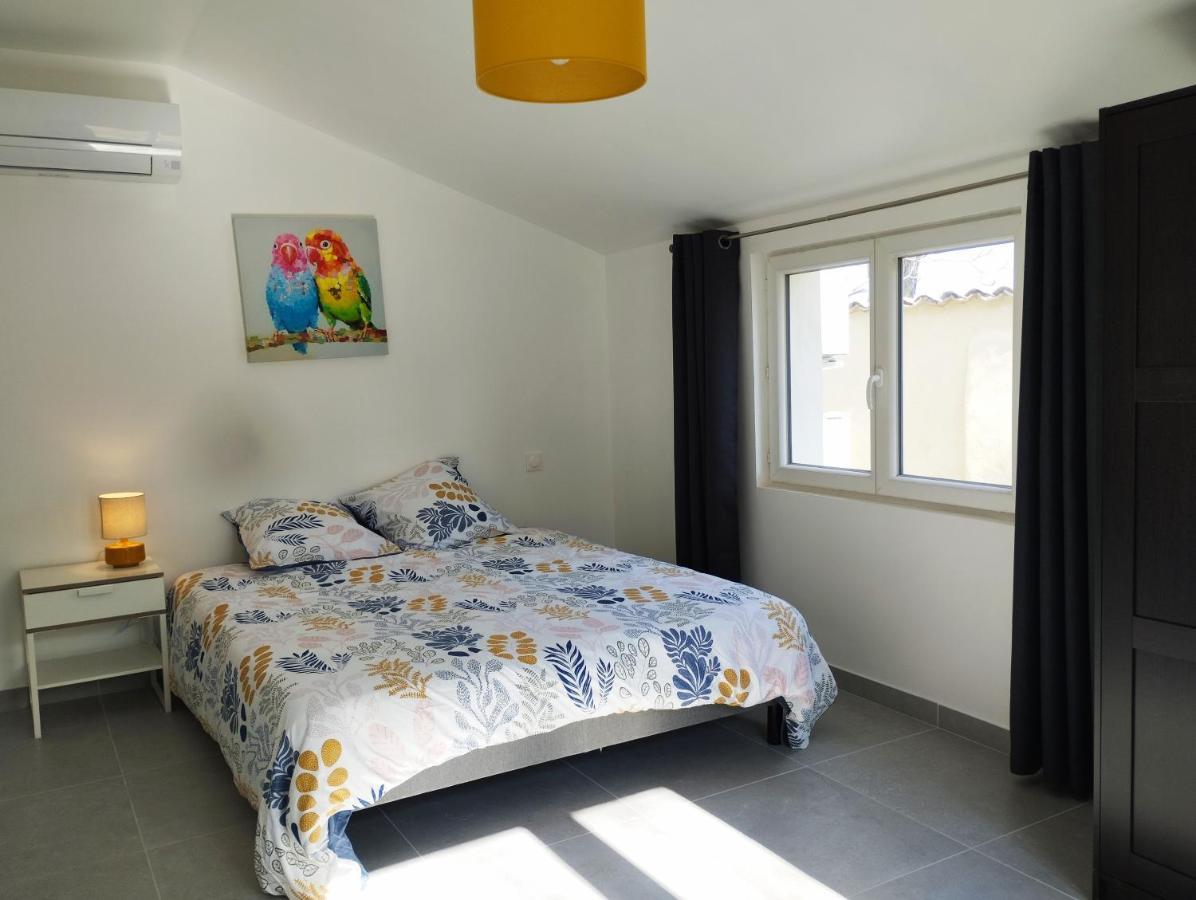 Appartement Meuble Et Tout Confort, Au Milieu De La Campagne Saint-Paul-Trois-Châteaux Exterior foto