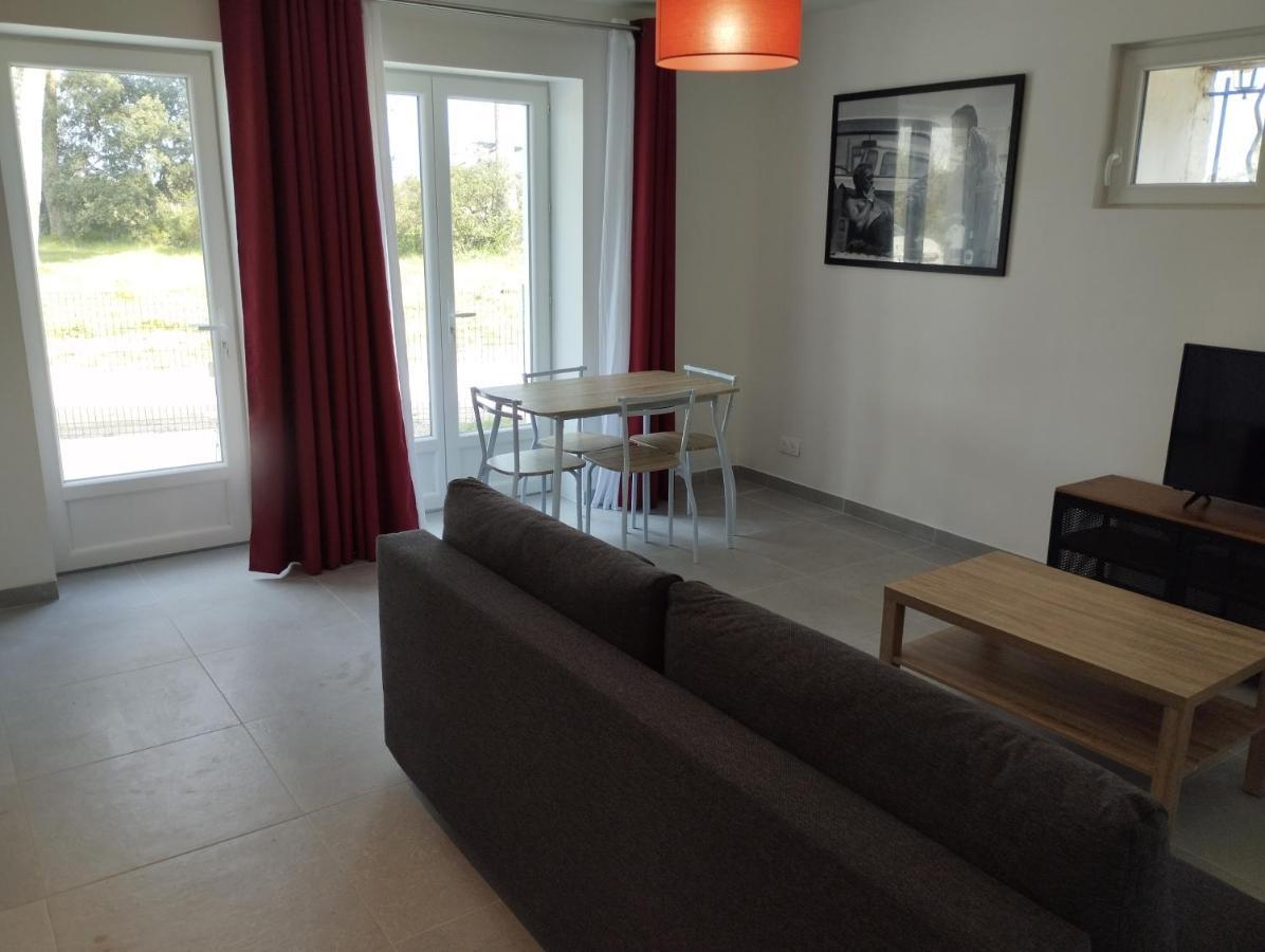 Appartement Meuble Et Tout Confort, Au Milieu De La Campagne Saint-Paul-Trois-Châteaux Exterior foto